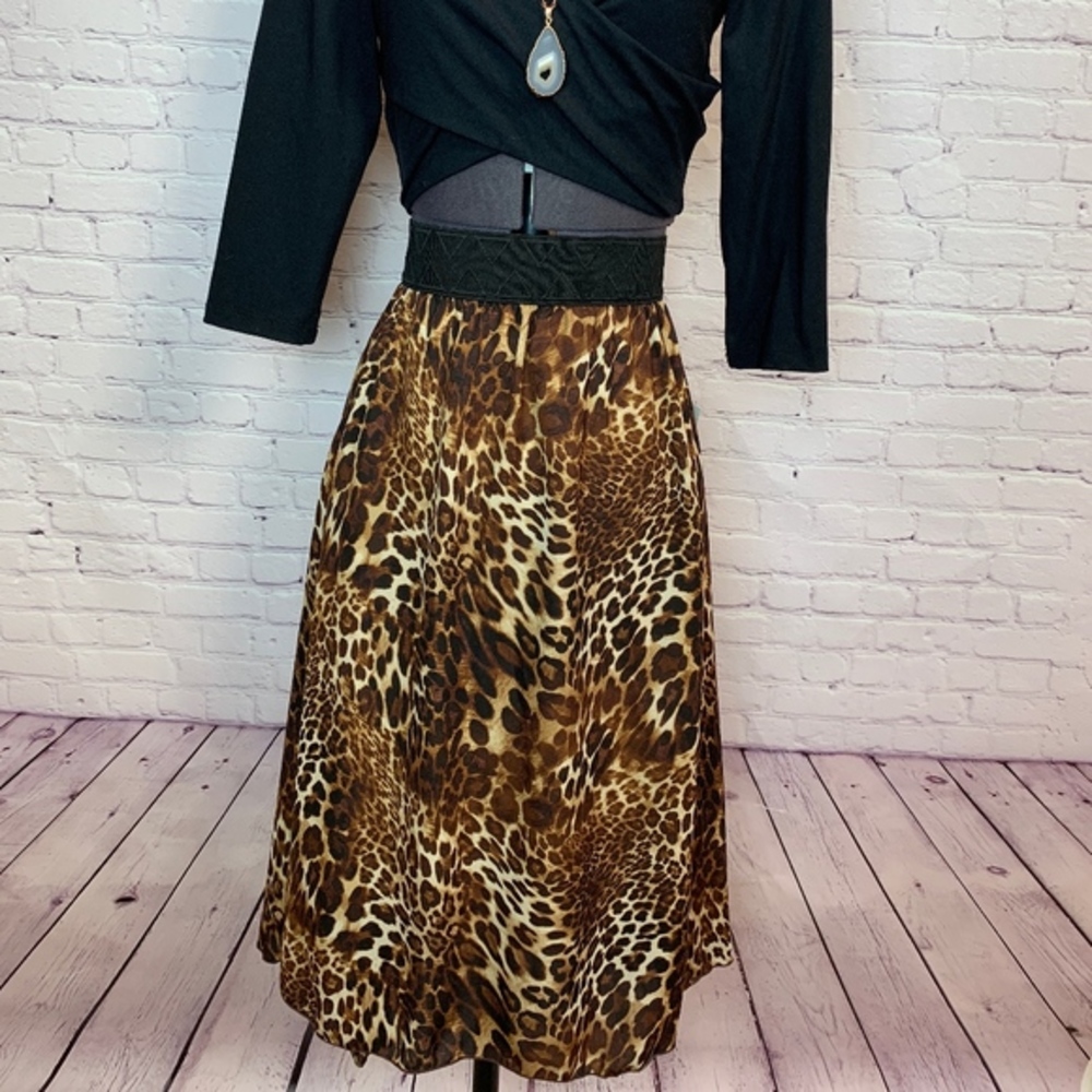 Chic LuLaRoe Lola Leopard print Chiffon Midi Skirt on trend XS 0-2 high waist